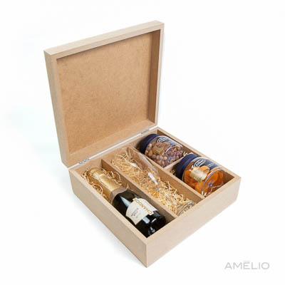 Kit Mini espumante com taça e aperitivos