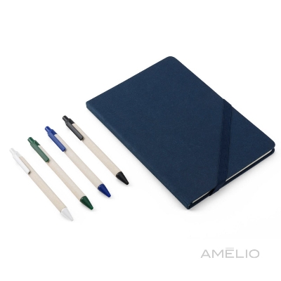 Caneta produzida através de pacotes de leite reciclado