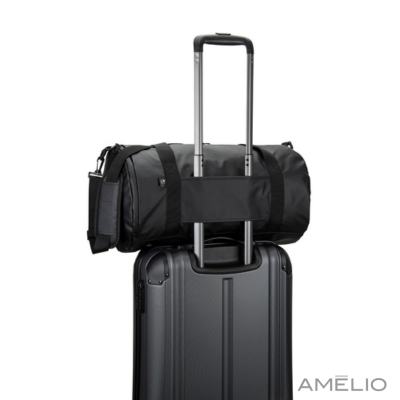 Bolsa esportiva em formato cilíndrico